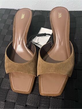 ZARA Tan Suede Square-Toe Slide Mules
